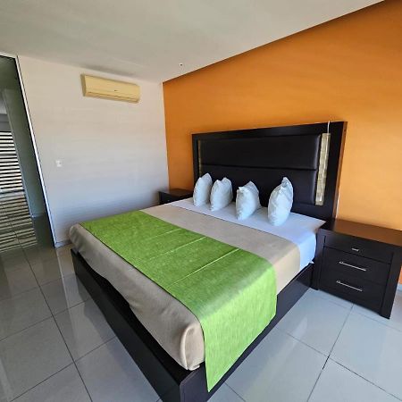 Hotel Torres Eugenia Coatzacoalcos Kültér fotó