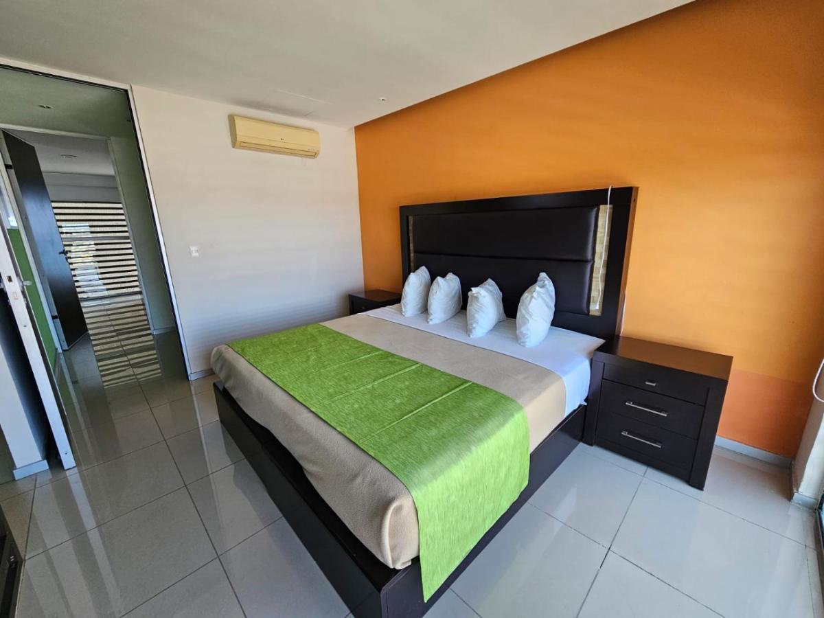 Hotel Torres Eugenia Coatzacoalcos Kültér fotó